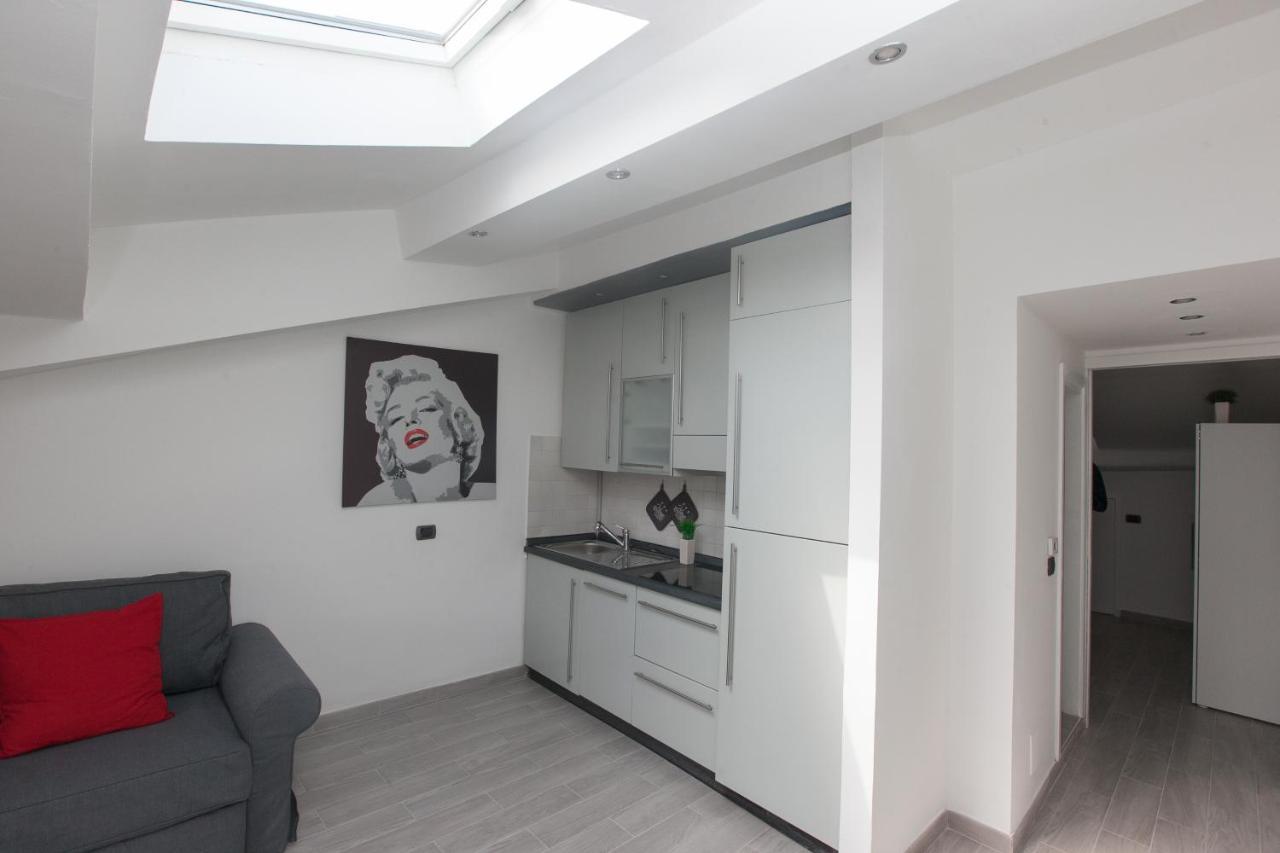 Amazing And New Penthouse In City Center Milão Exterior foto